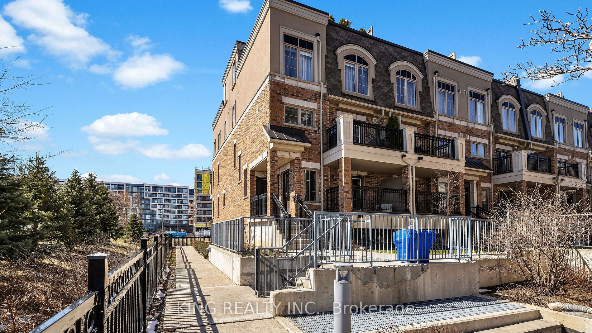 2441 Greenwich Drive #66