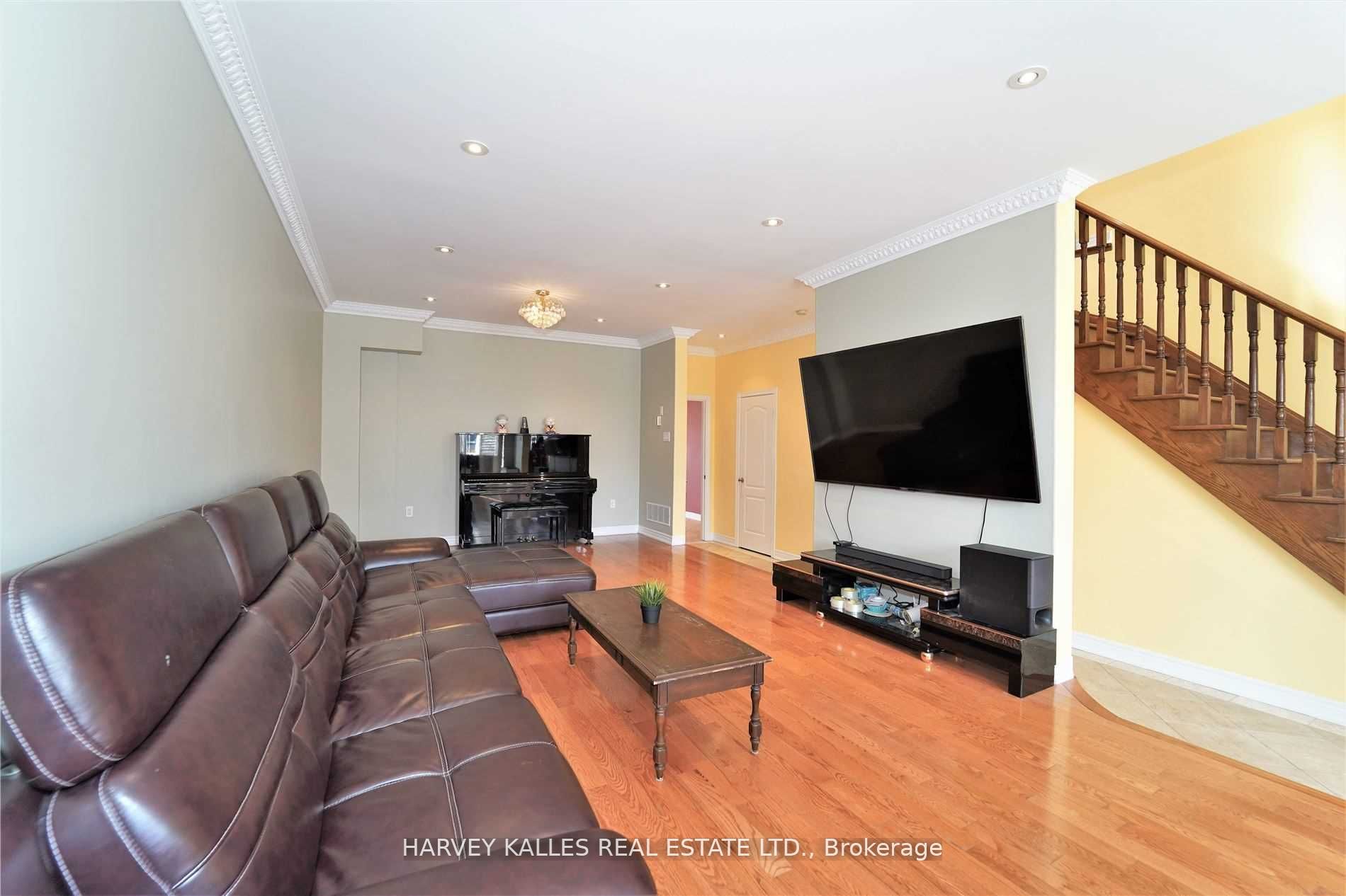 72 Branstone Rd