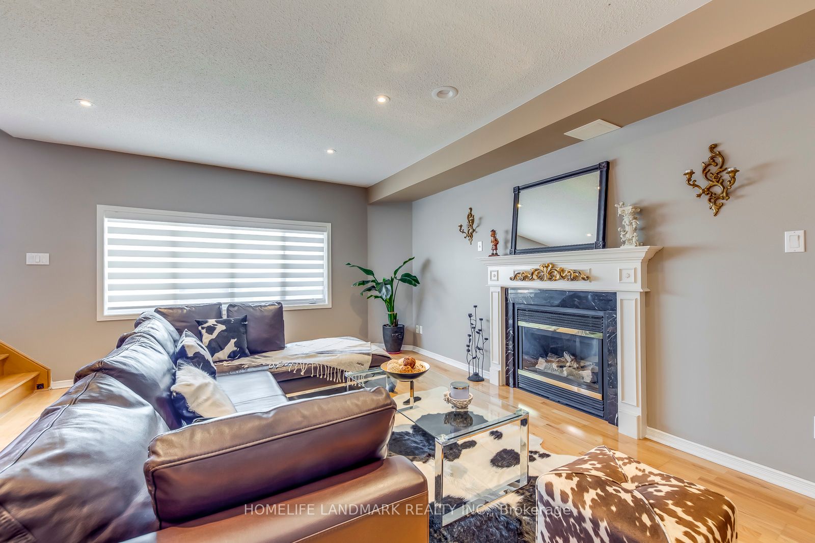 2038 Blue Jay Blvd