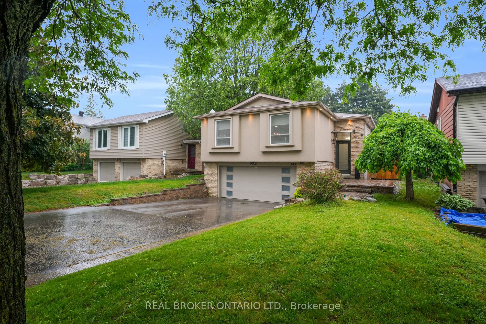 343 Whitehead Cres