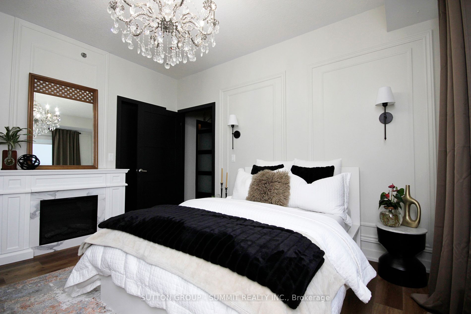 2486 Old Bronte Rd, #208