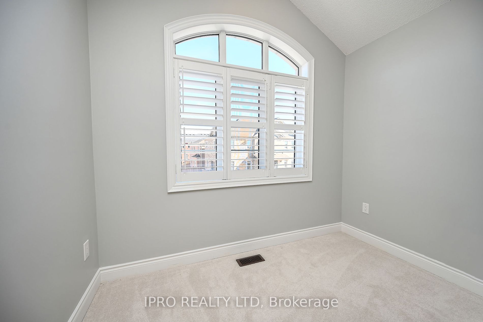 3082 River Rock Path