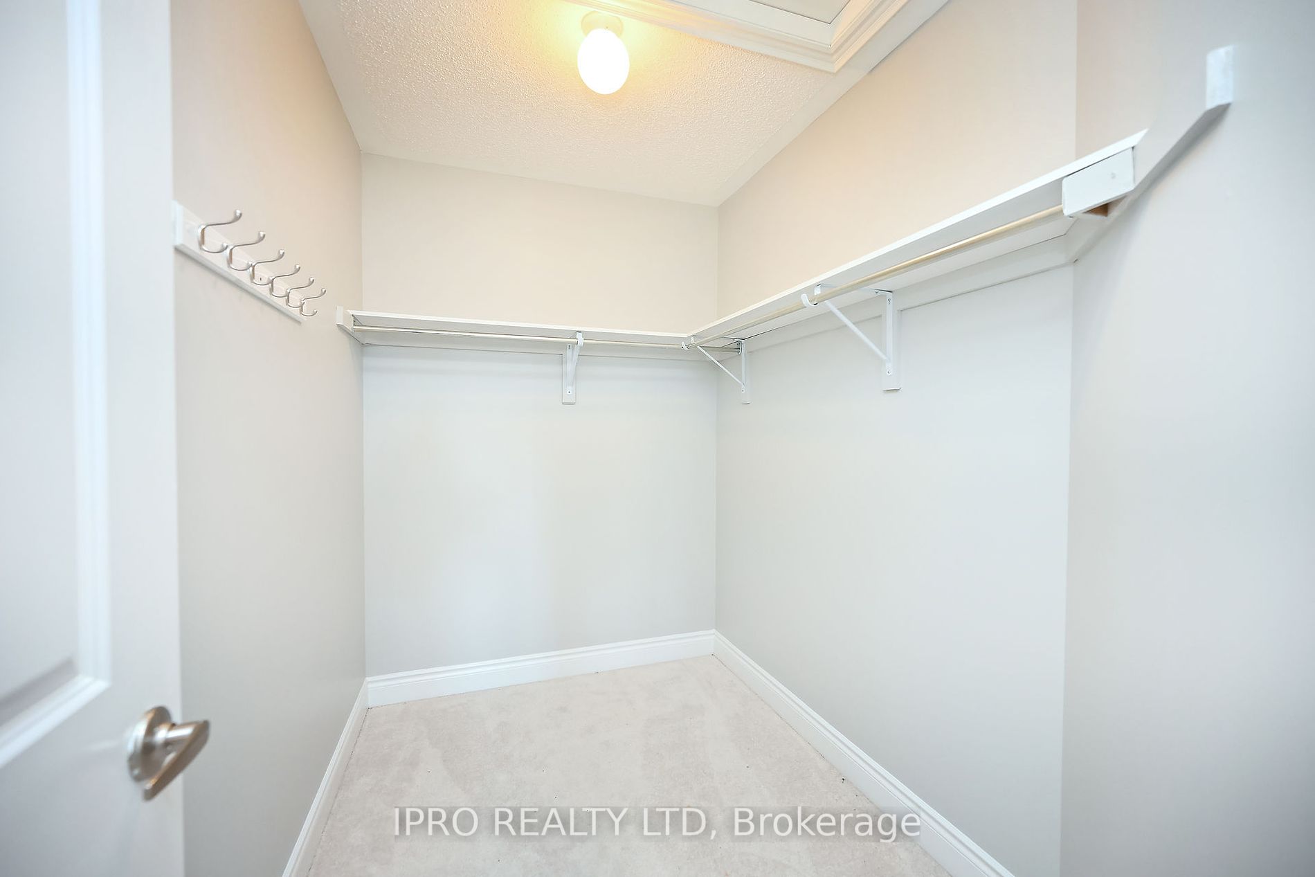 3082 River Rock Path