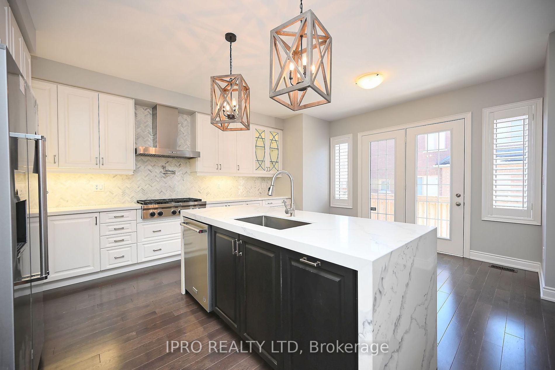 3082 River Rock Path