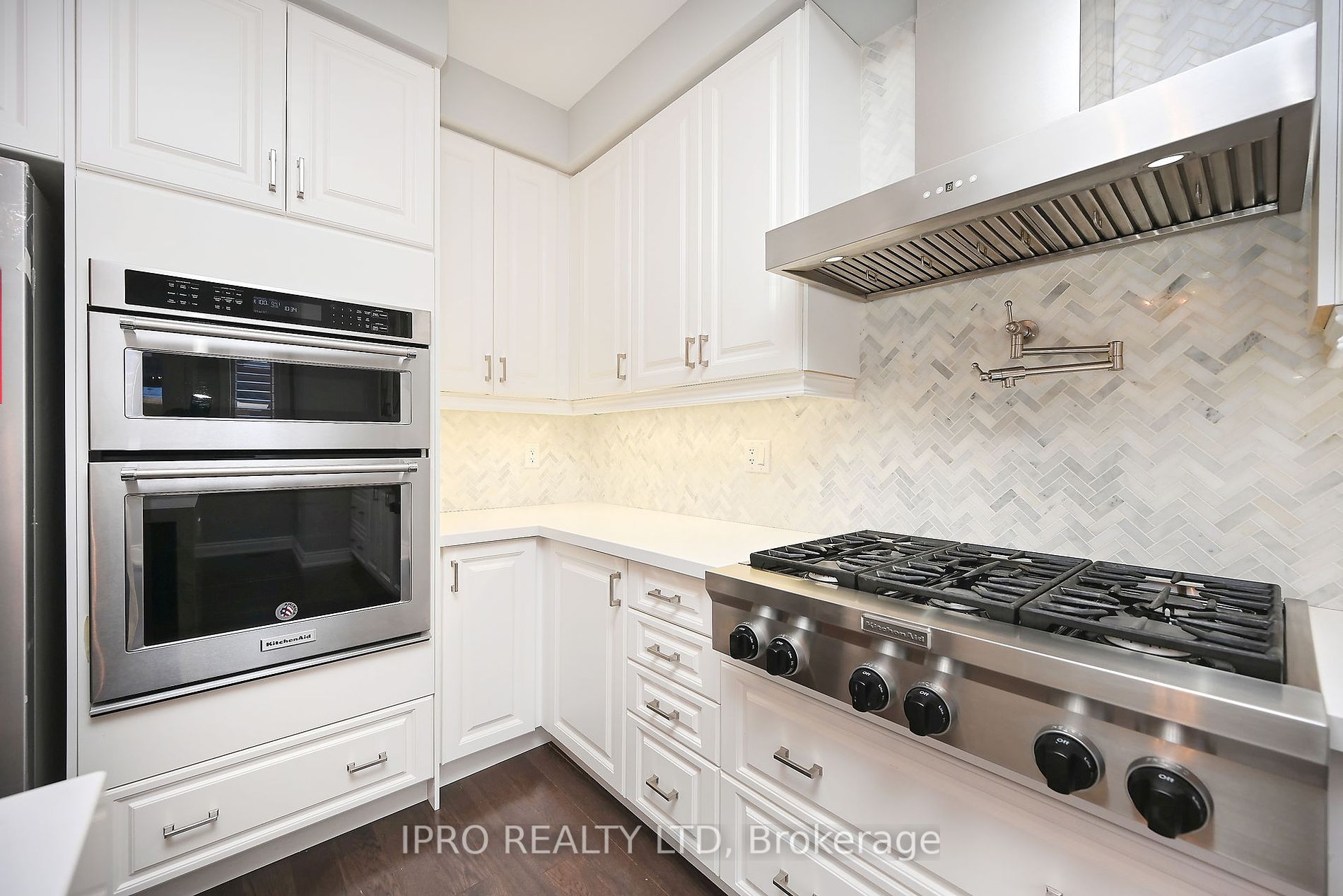 3082 River Rock Path