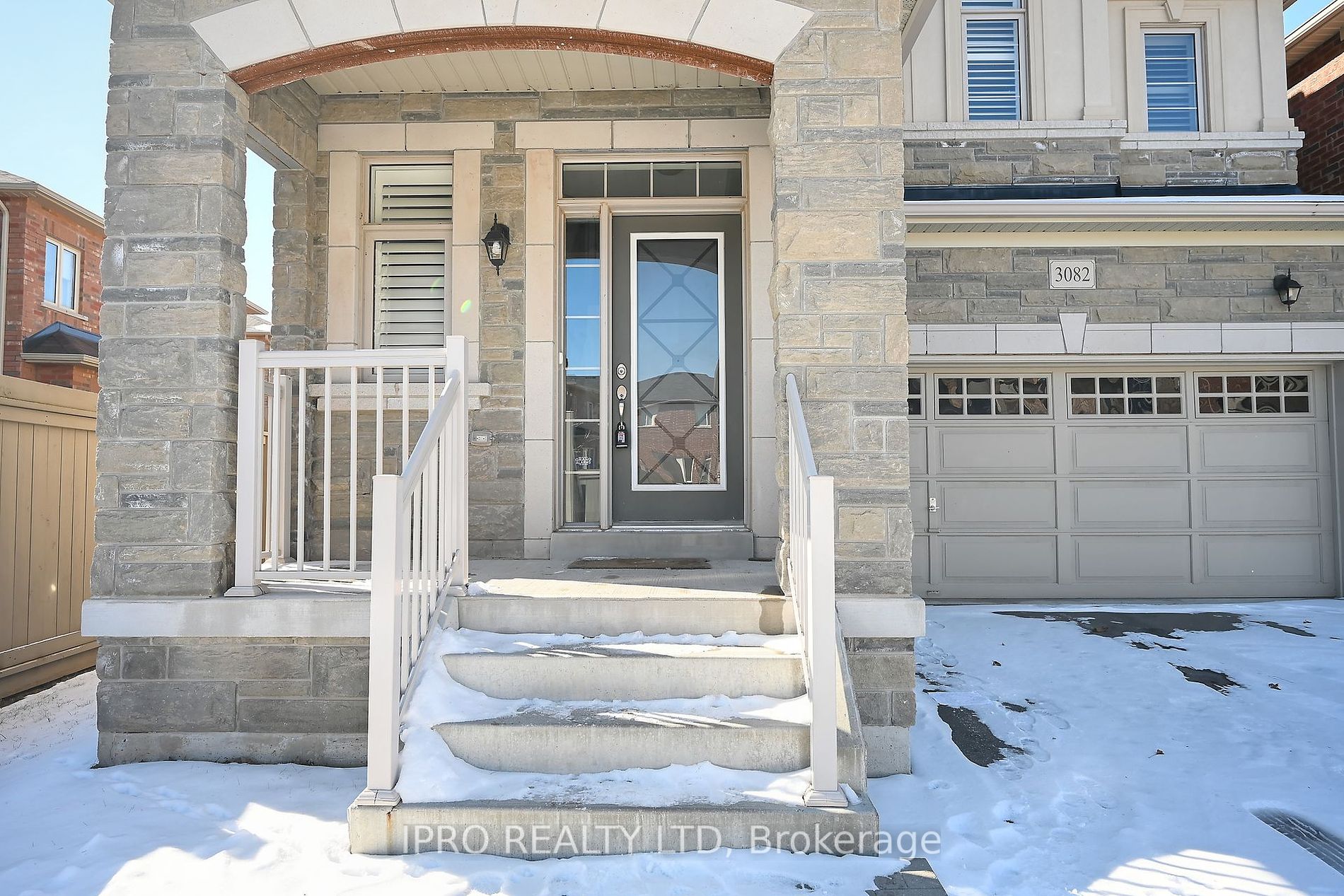 3082 River Rock Path