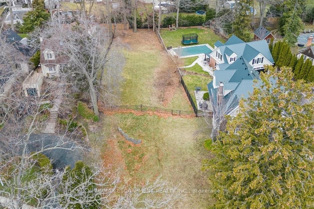 3063 Woodland Park Dr