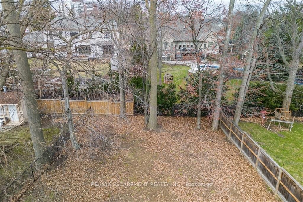 3063 Woodland Park Dr