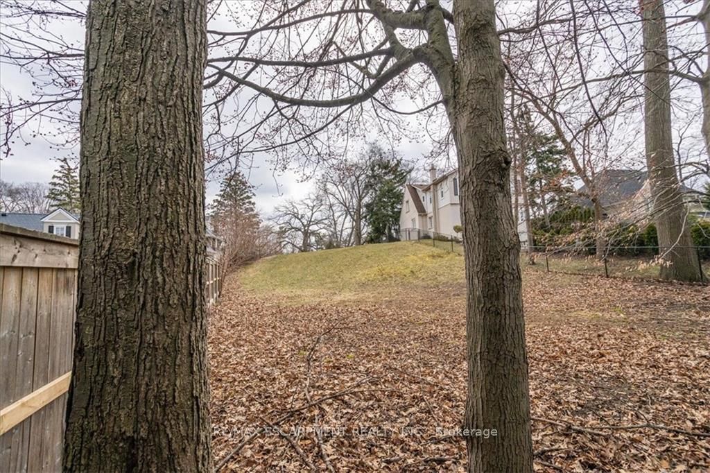 3063 Woodland Park Dr