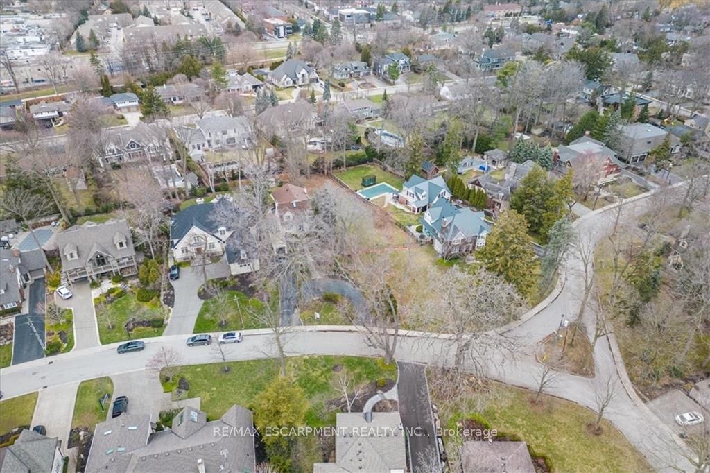 3063 Woodland Park Dr