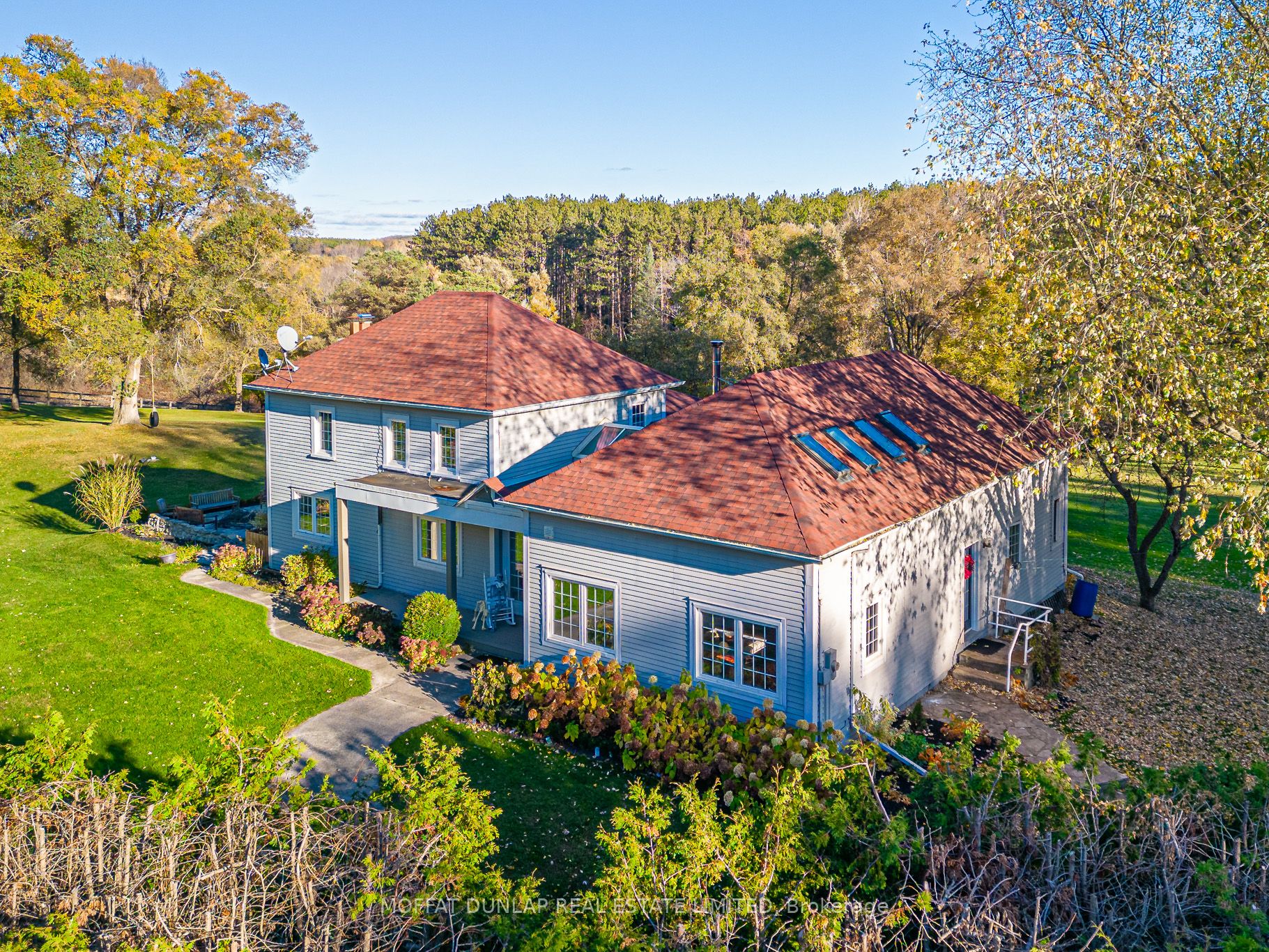 7699 Patterson Sideroad