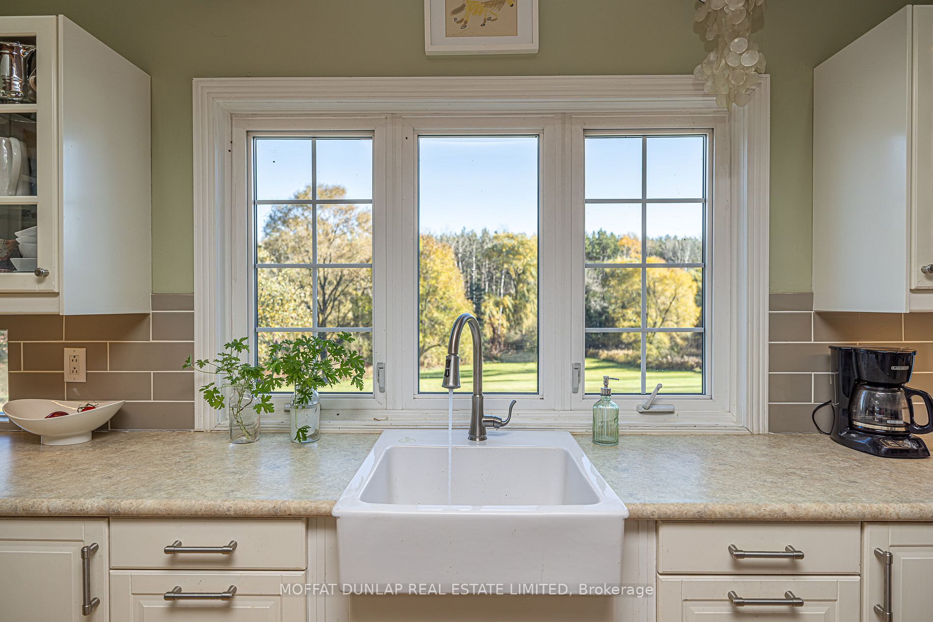 7699 Patterson Sideroad