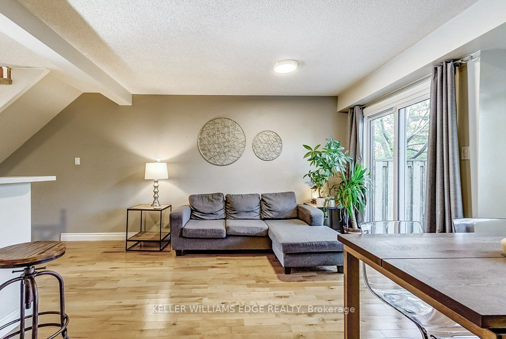 2940 Headon Forest Dr N, #3