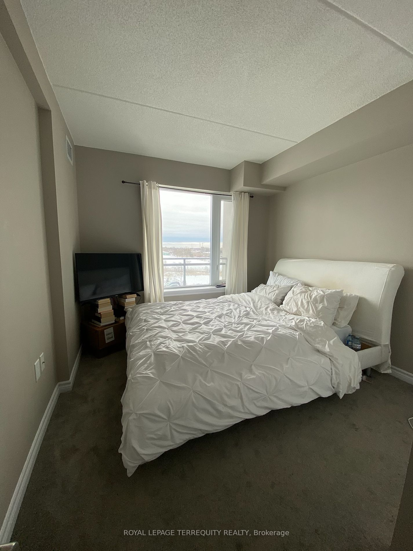 716 Main St E, #506