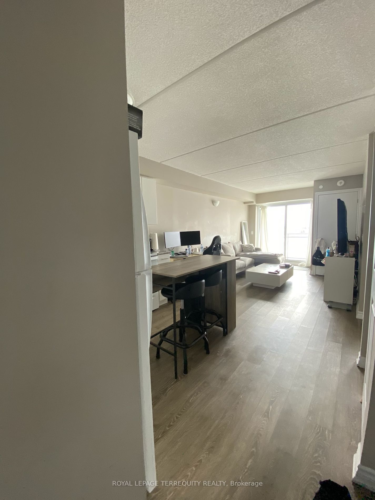 716 Main St E, #506