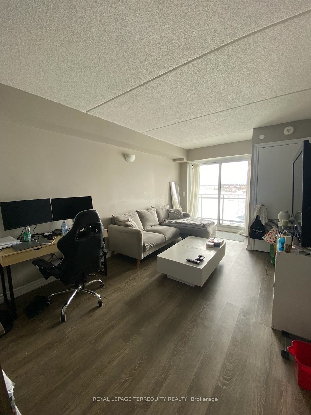 716 Main St E, #506