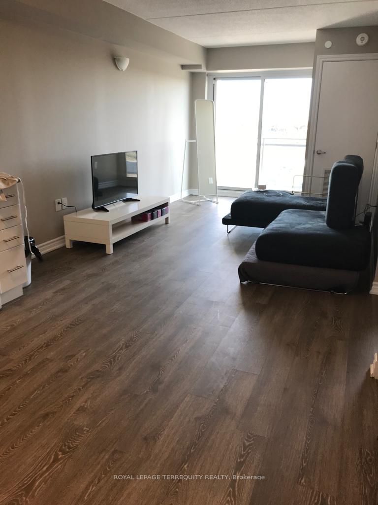716 Main St E, #506