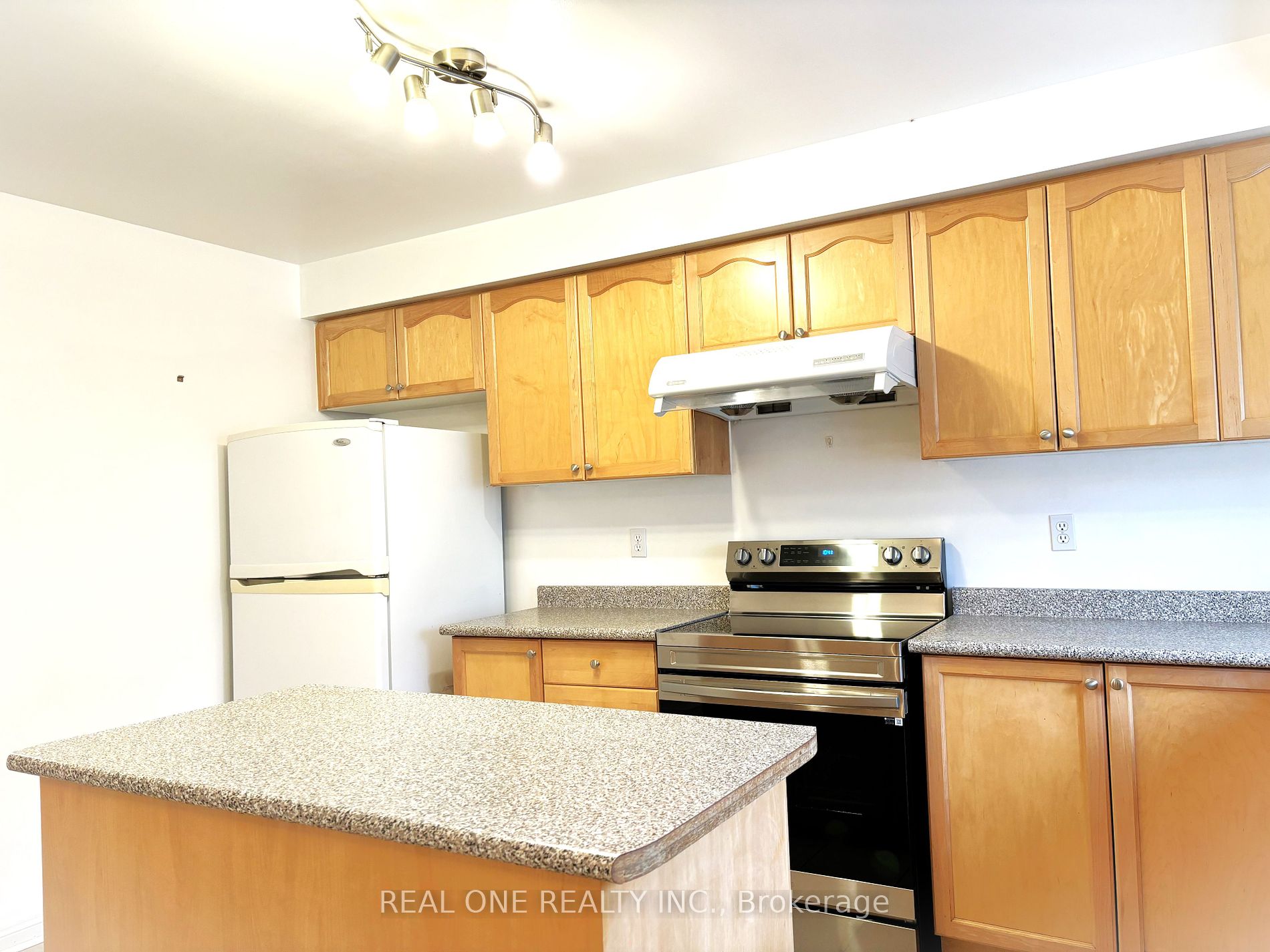 3030 Breakwater Court, #311