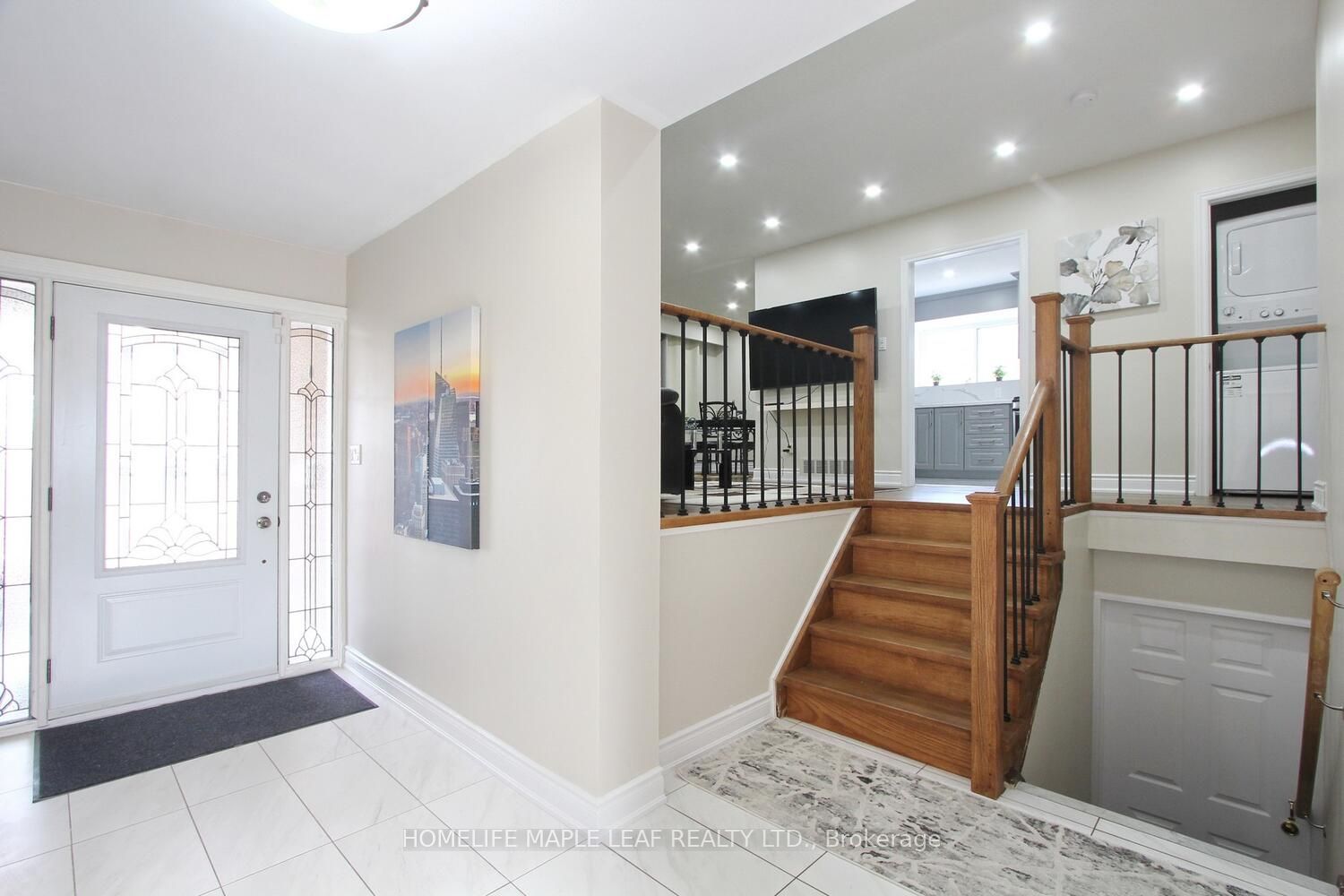 38 Inglewood Dr