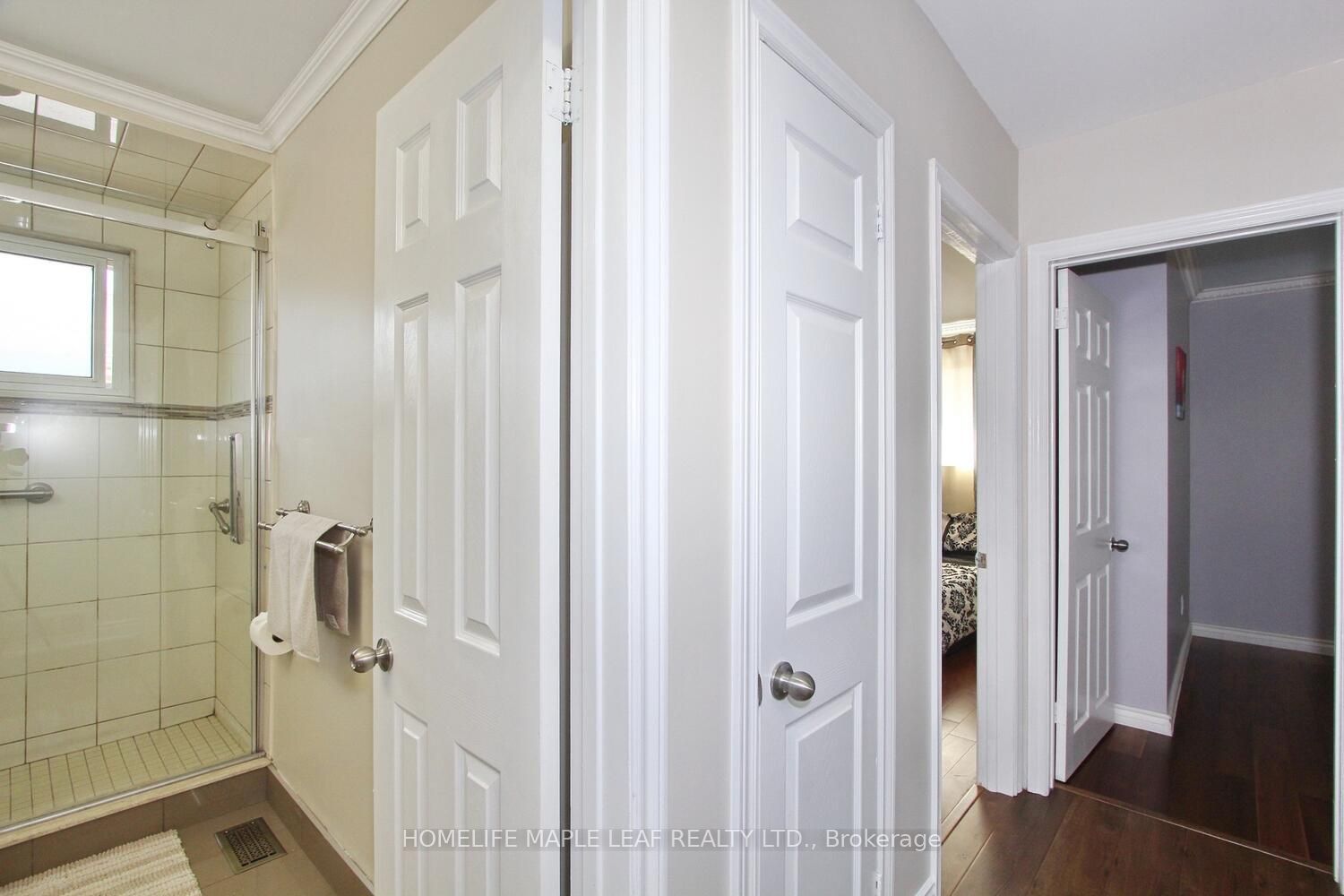 38 Inglewood Dr