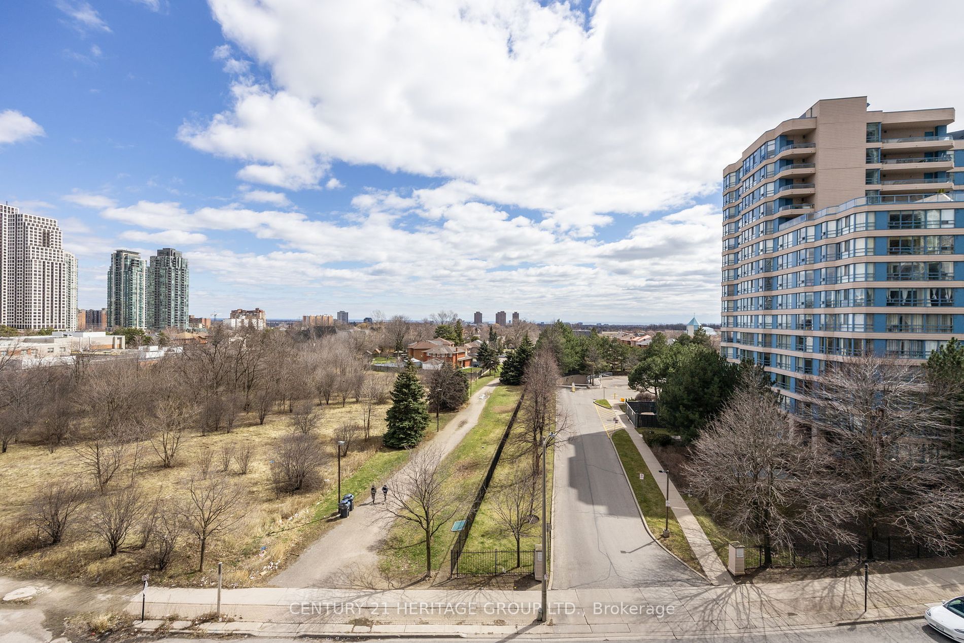 223 Webb Dr, #503