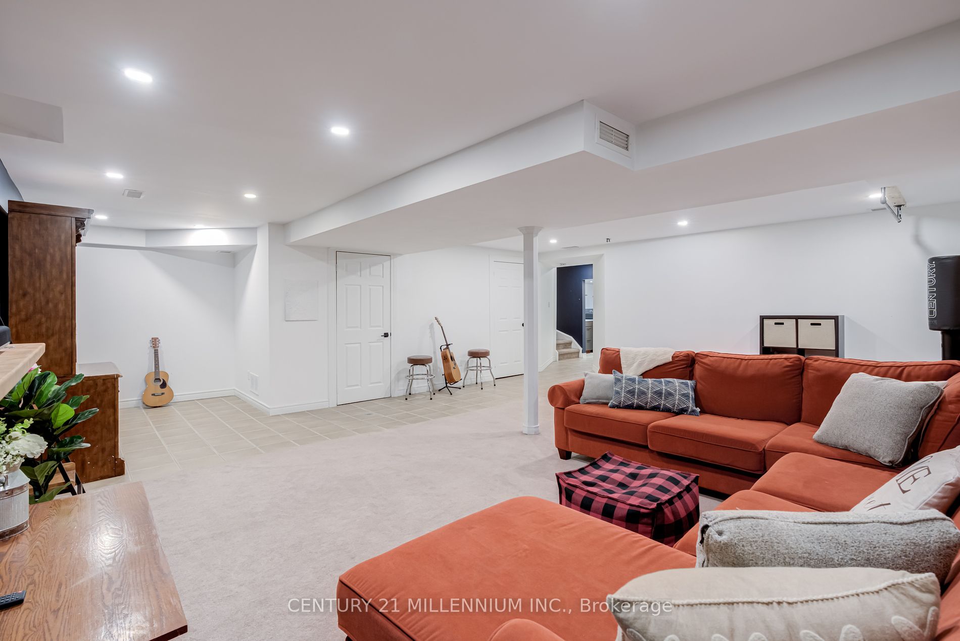 18 Belmont Boulevard