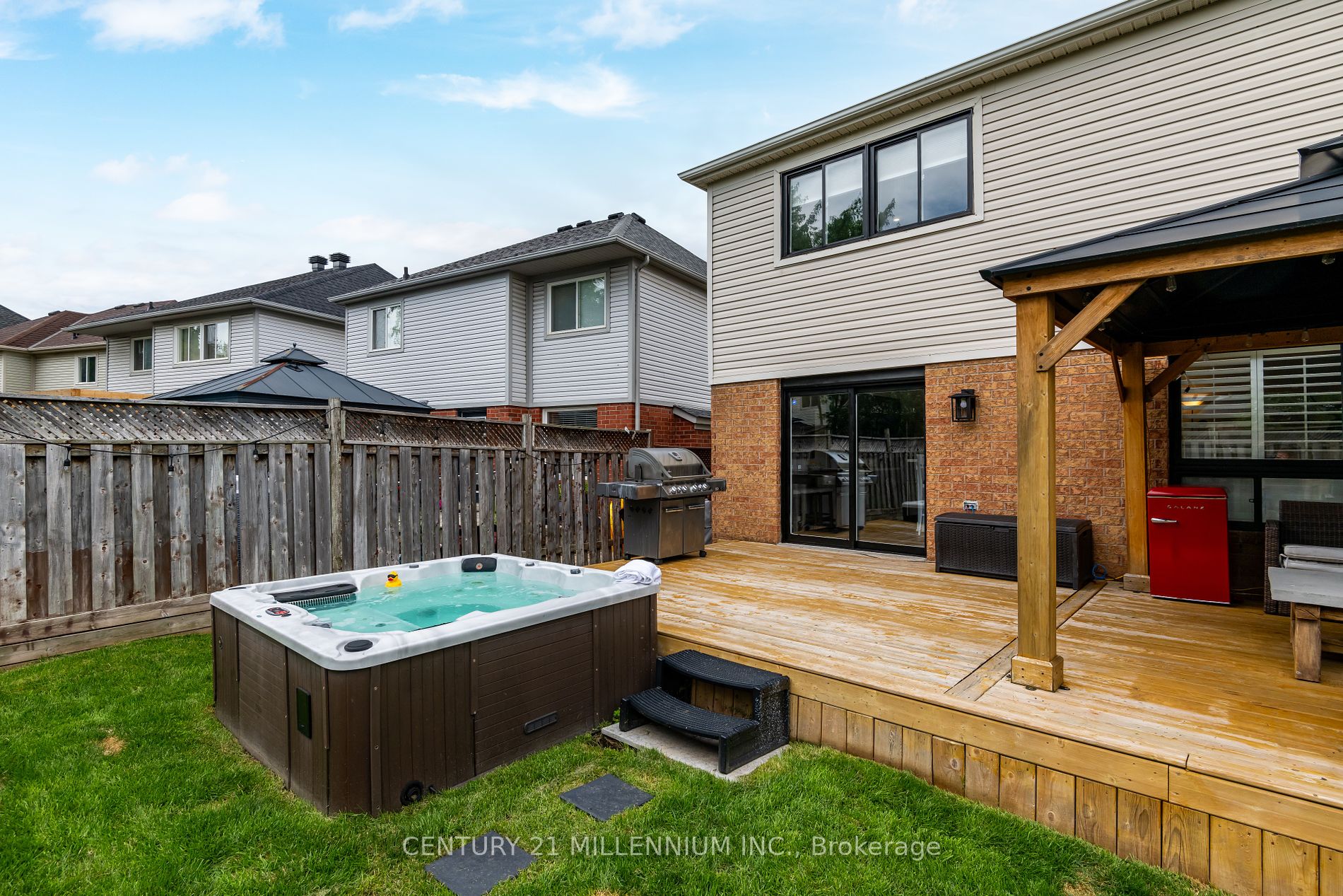 18 Belmont Boulevard