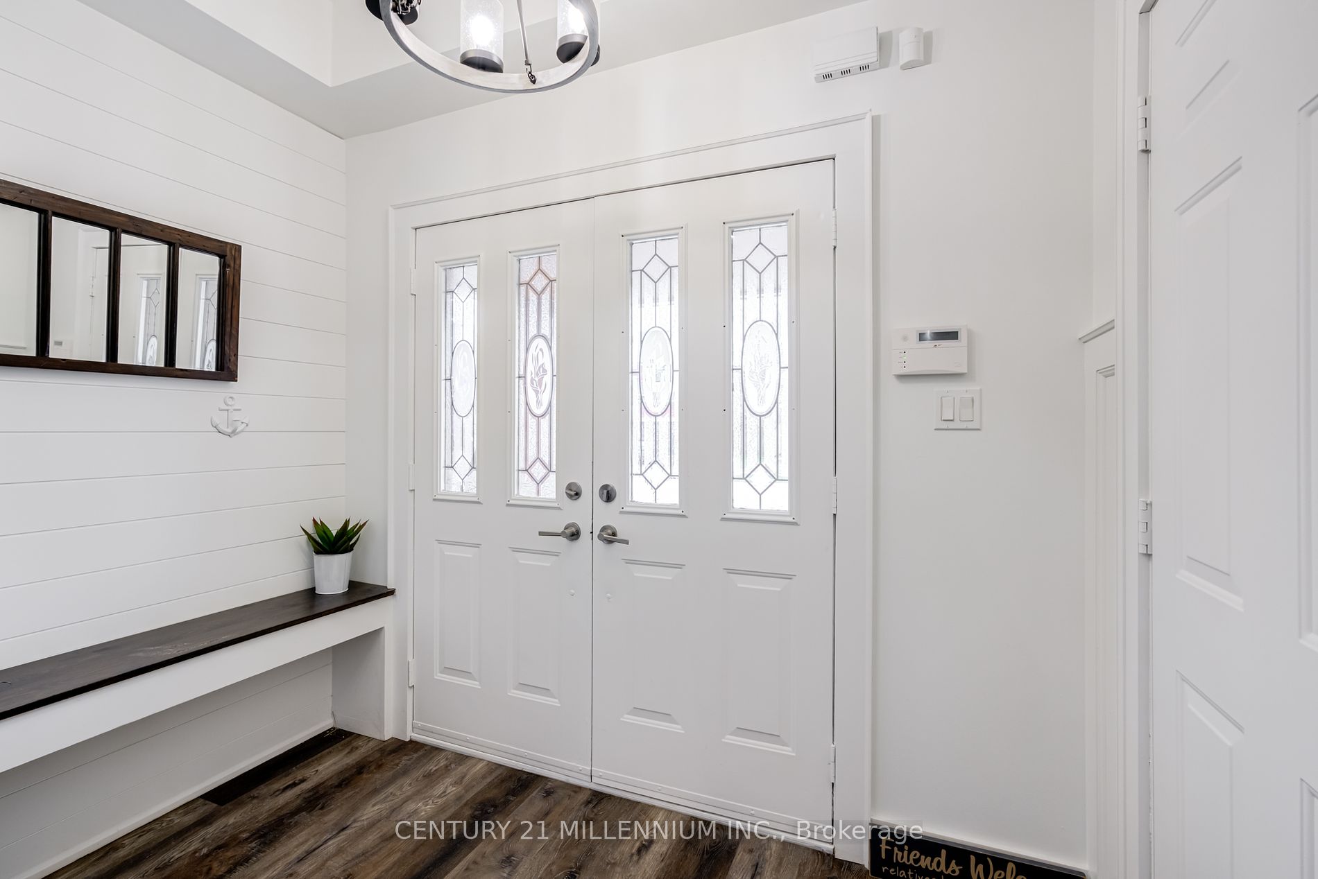 18 Belmont Boulevard