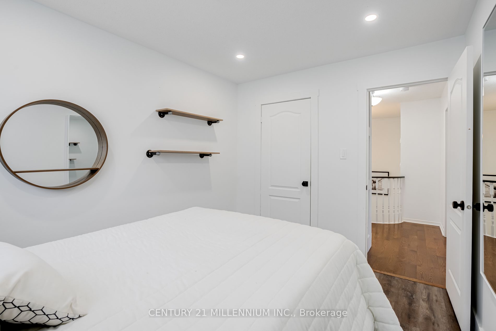 18 Belmont Boulevard
