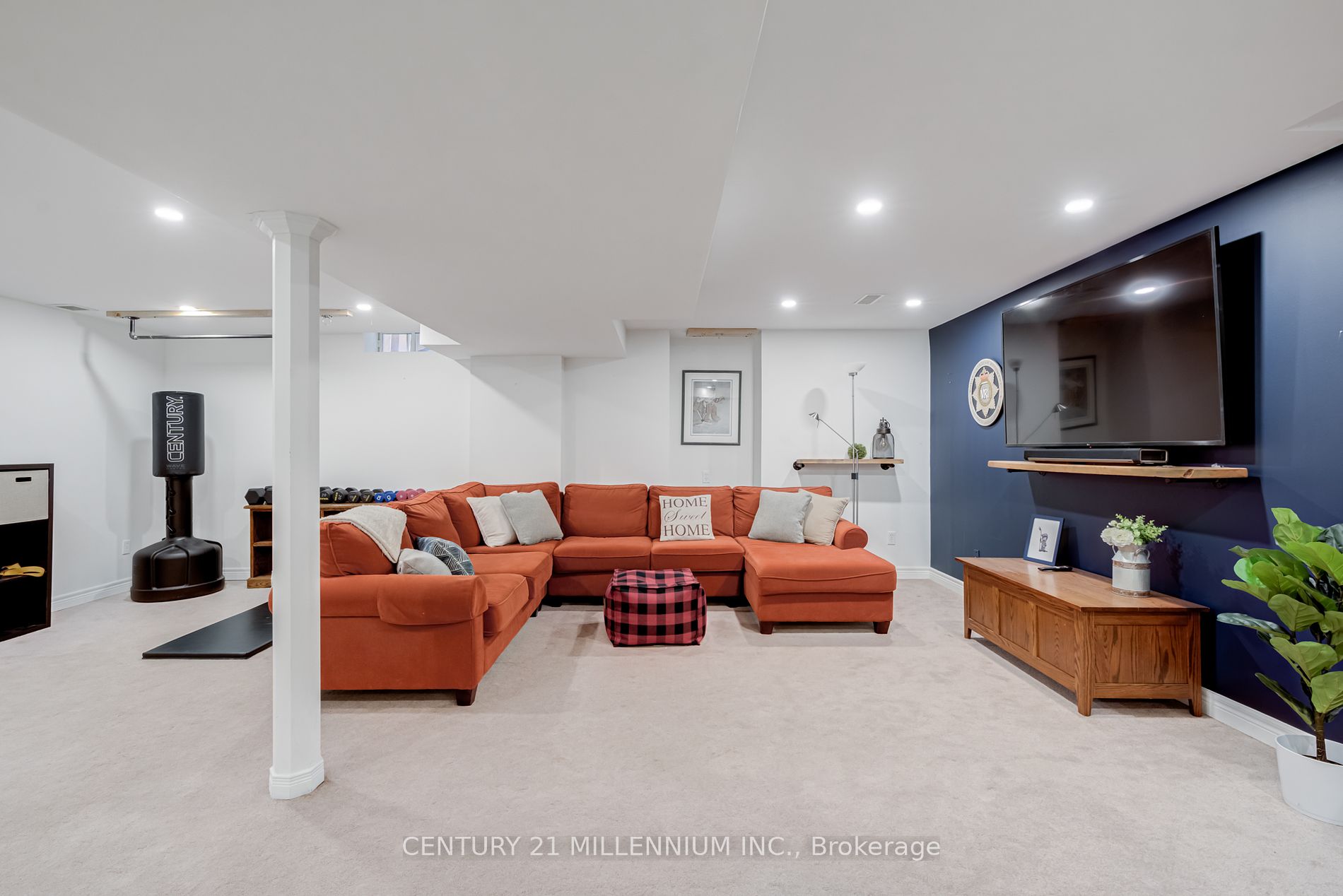 18 Belmont Boulevard