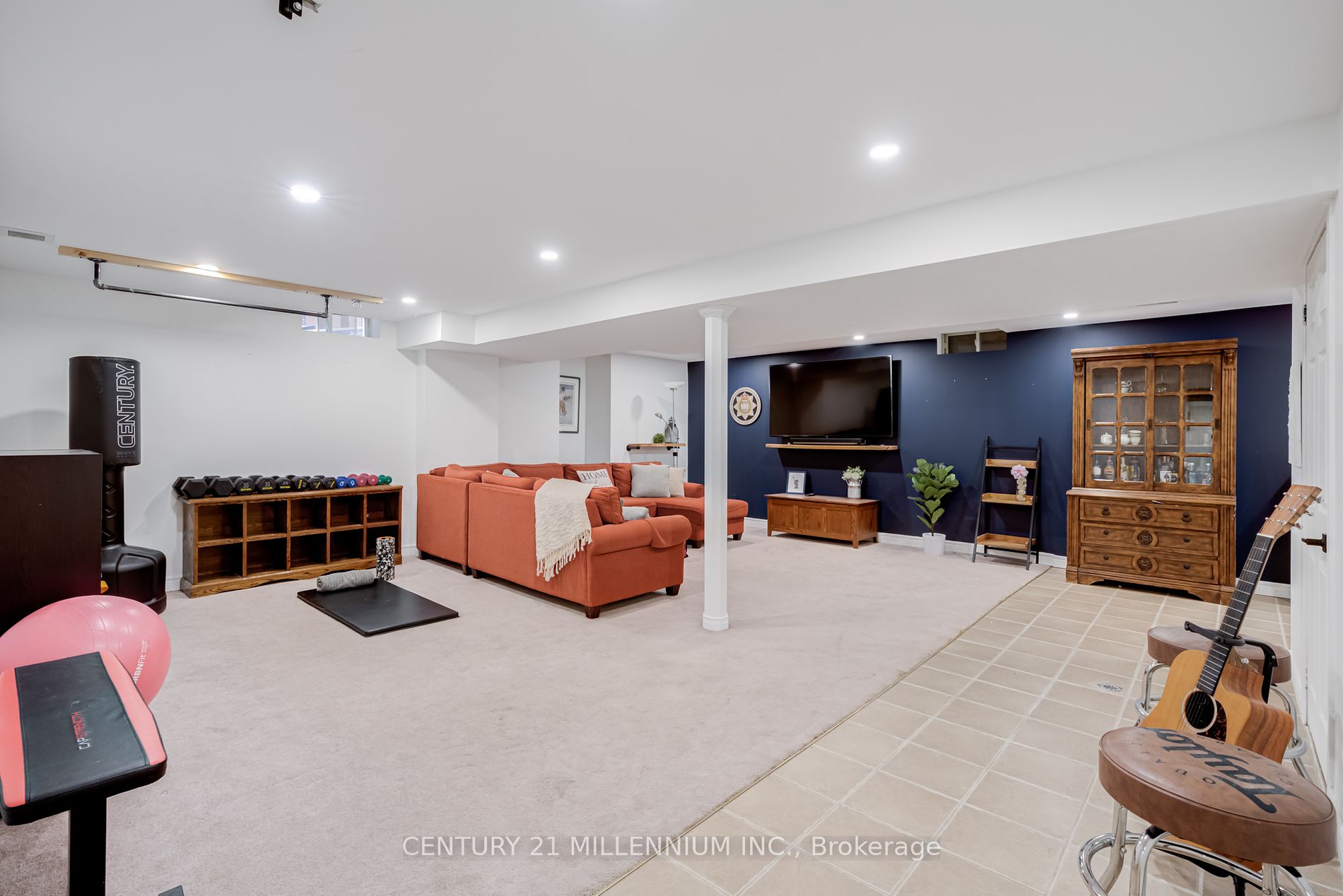 18 Belmont Boulevard