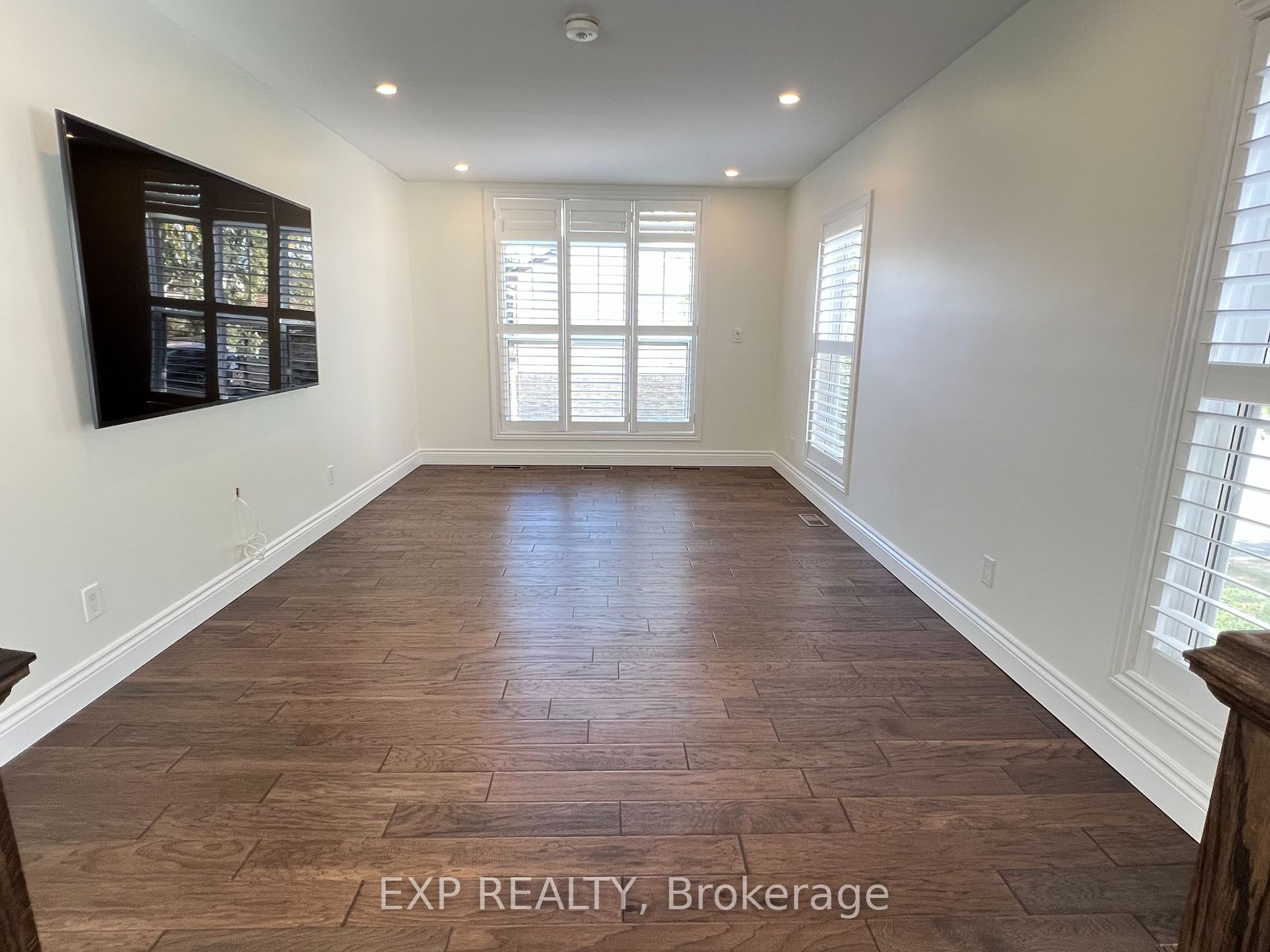 1150 Jamesway Blvd, #Main