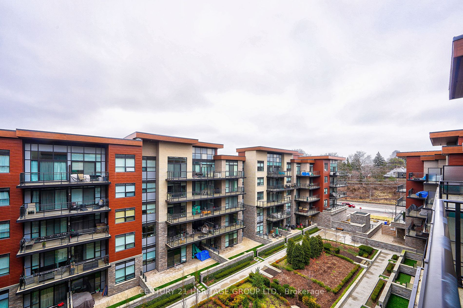 1575 Lakeshore Rd W, #441