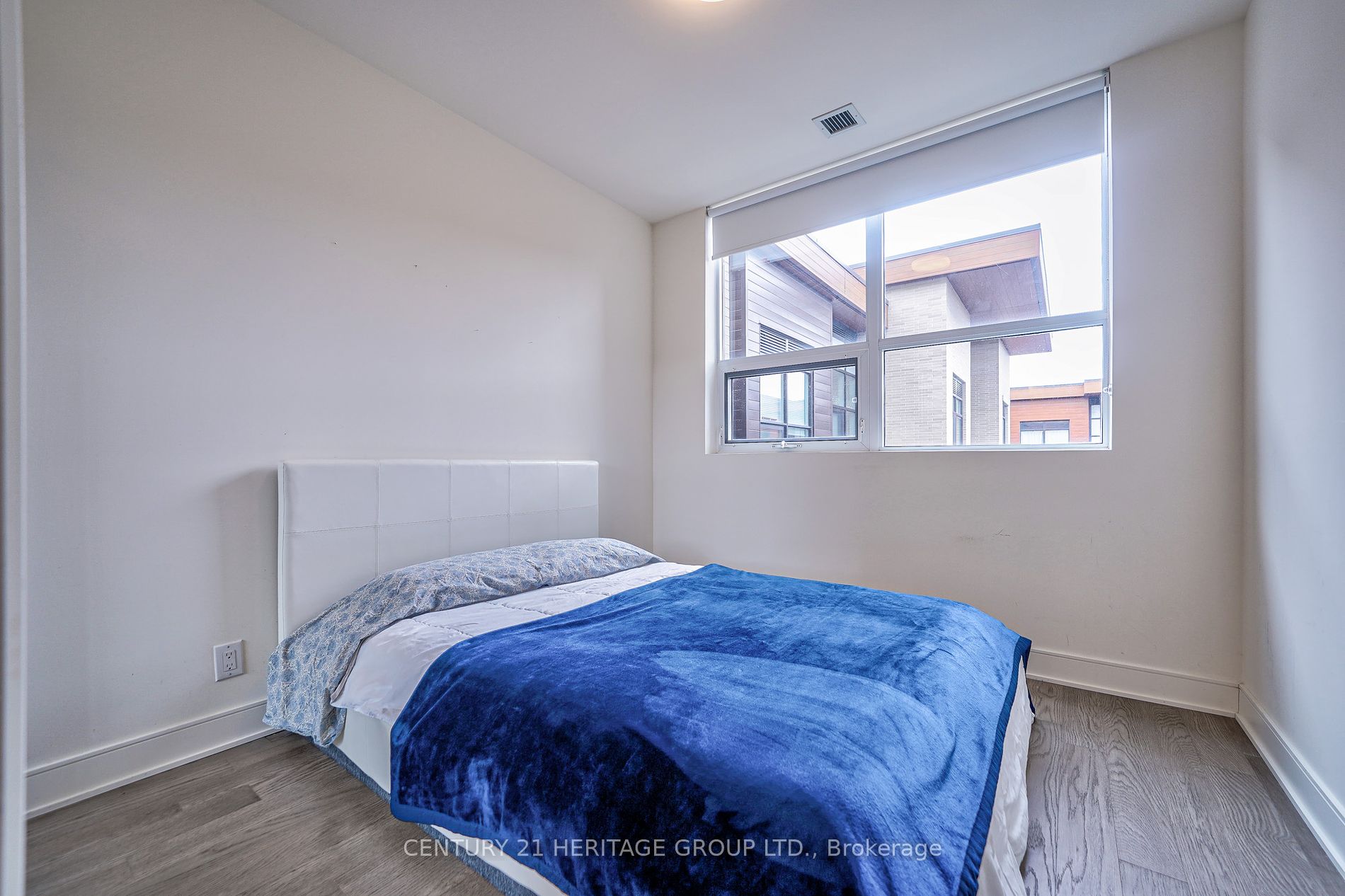 1575 Lakeshore Rd W, #441
