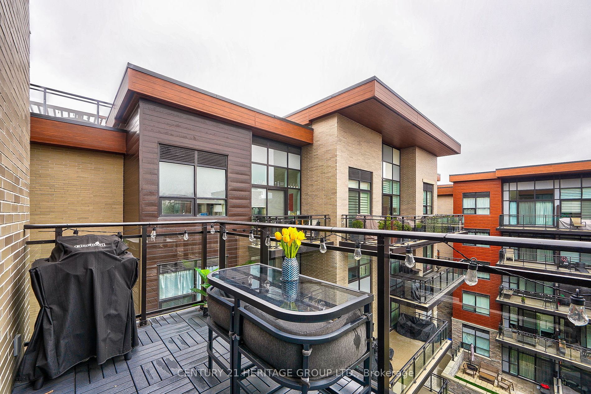 1575 Lakeshore Rd W, #441