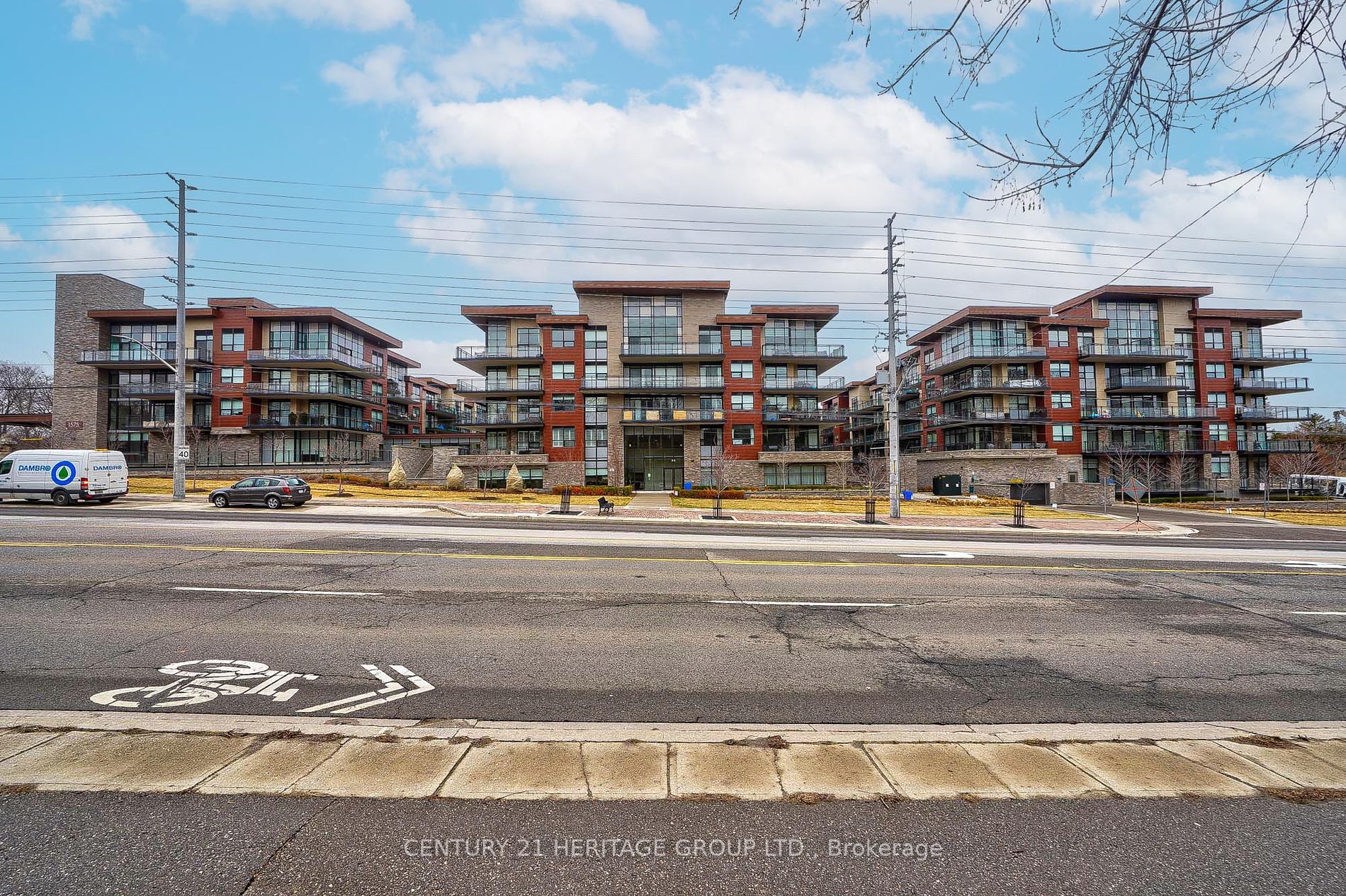 1575 Lakeshore Rd W, #441