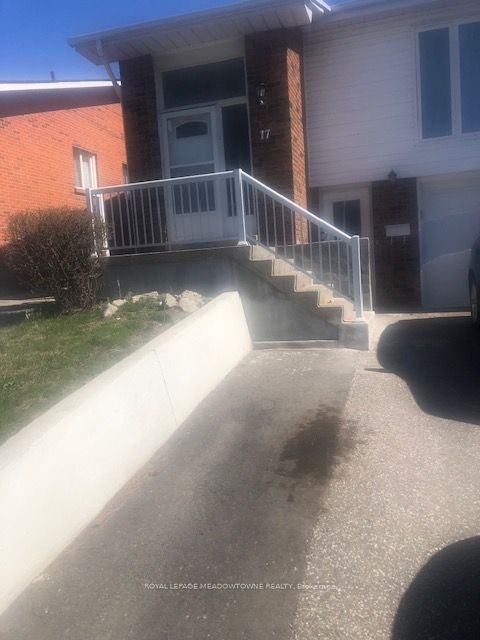 17 Crosswood Lane