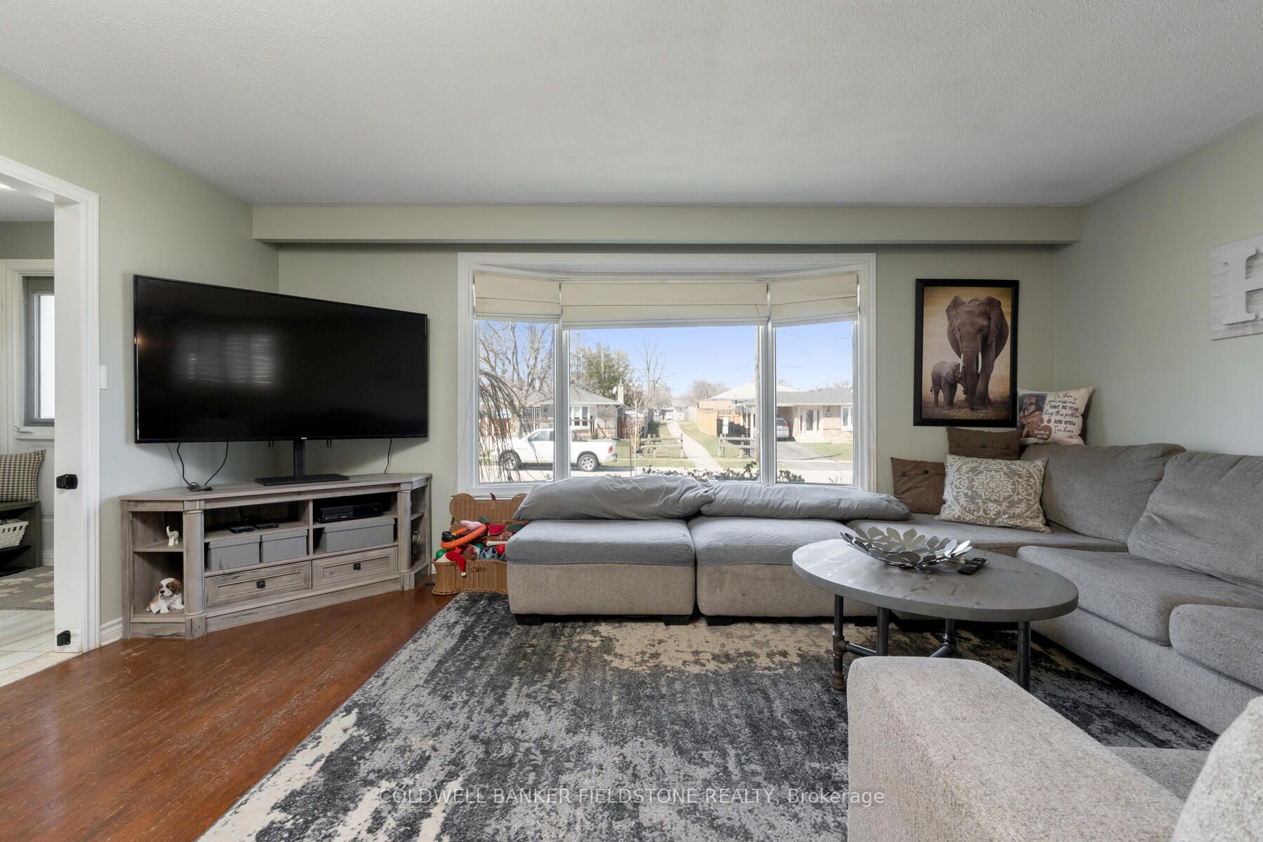 15 Marilyn Cres