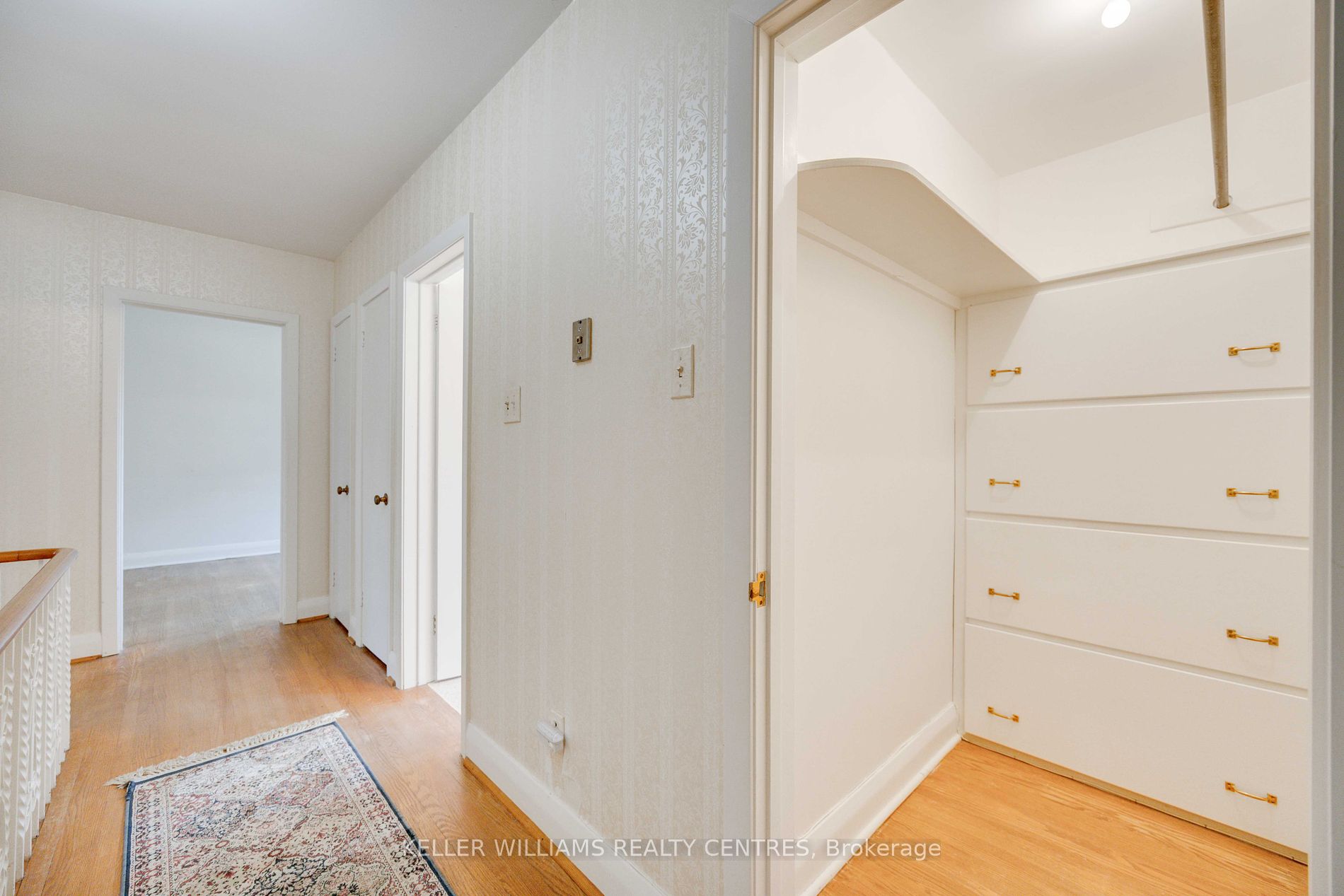6 Ridgecross Road