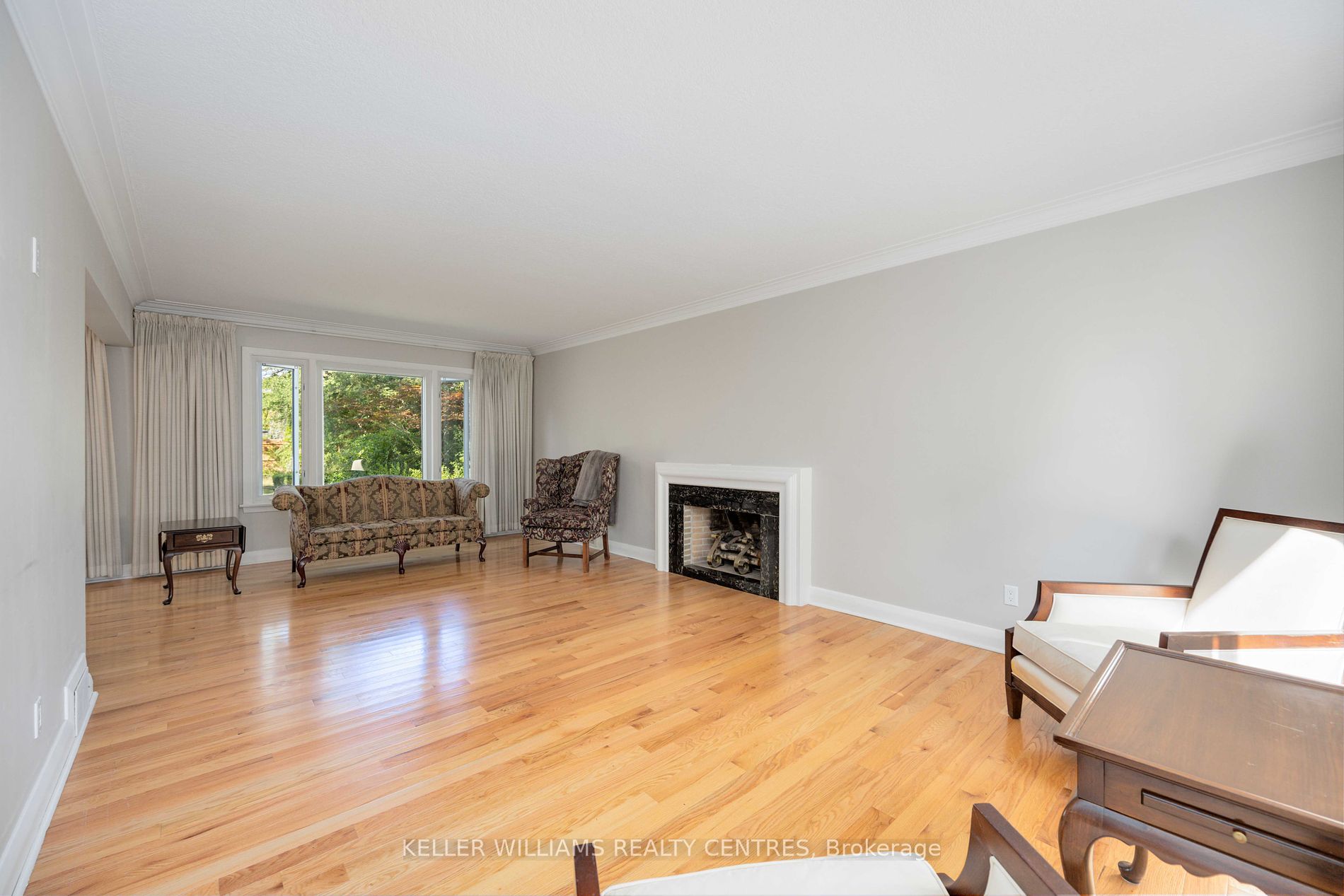 6 Ridgecross Road