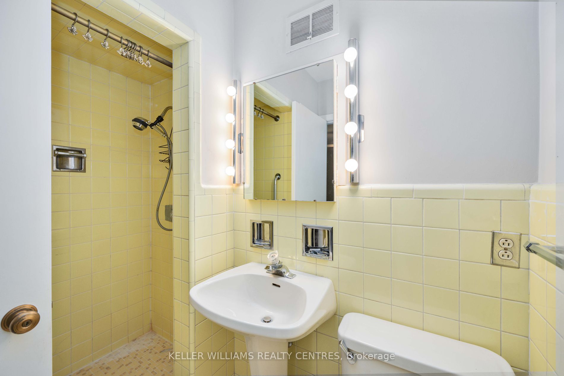 6 Ridgecross Road