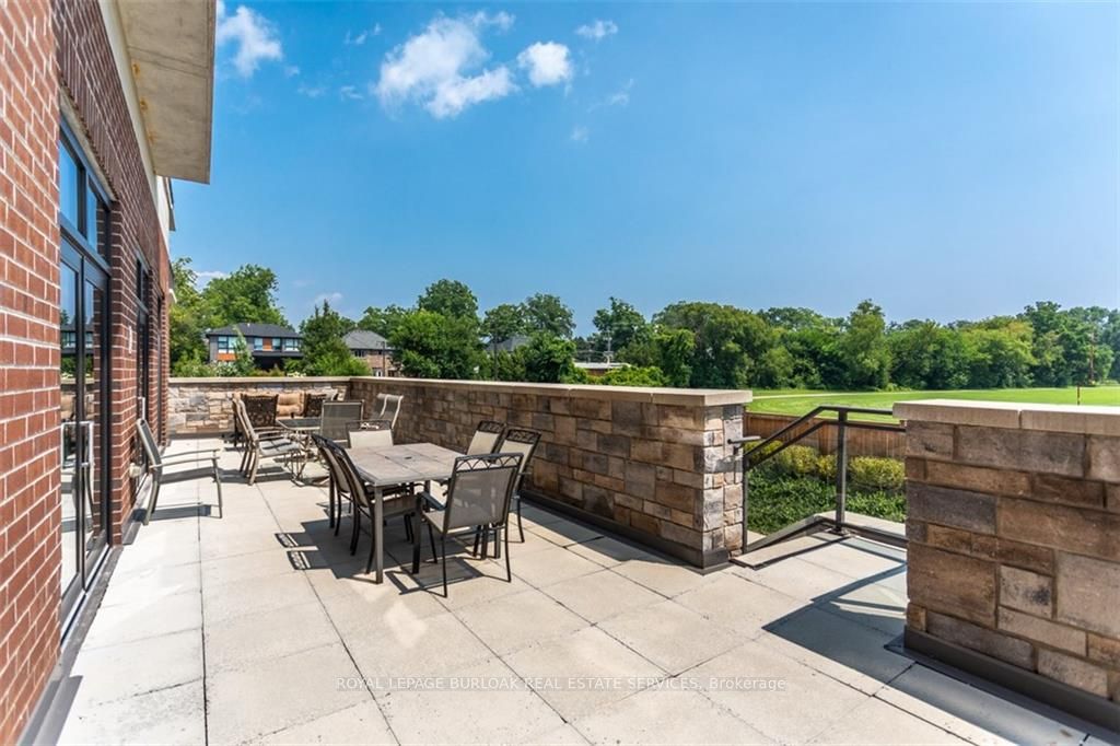 3290 New St, #213