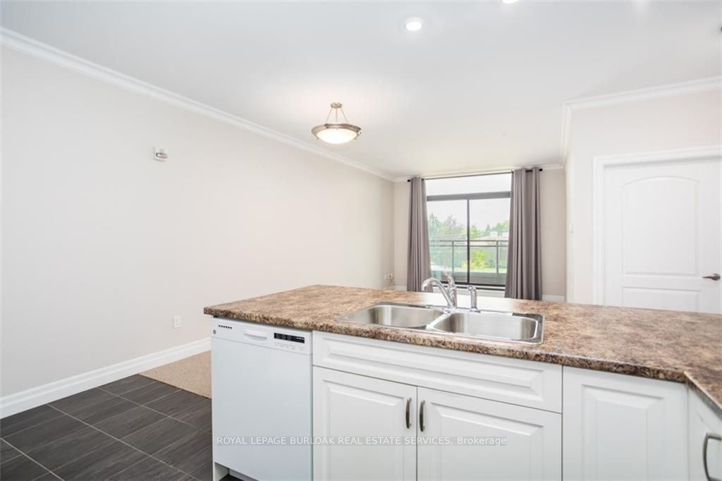 3290 New St, #213