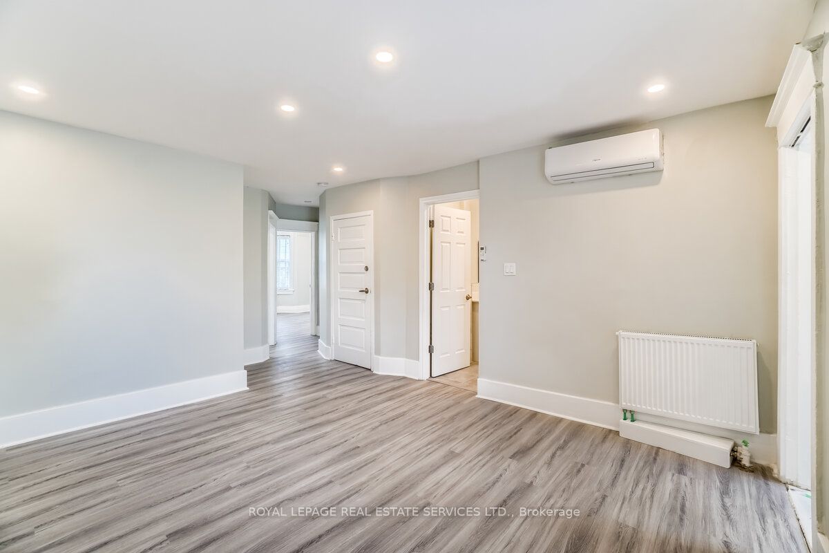 31 Tyndall Avenue