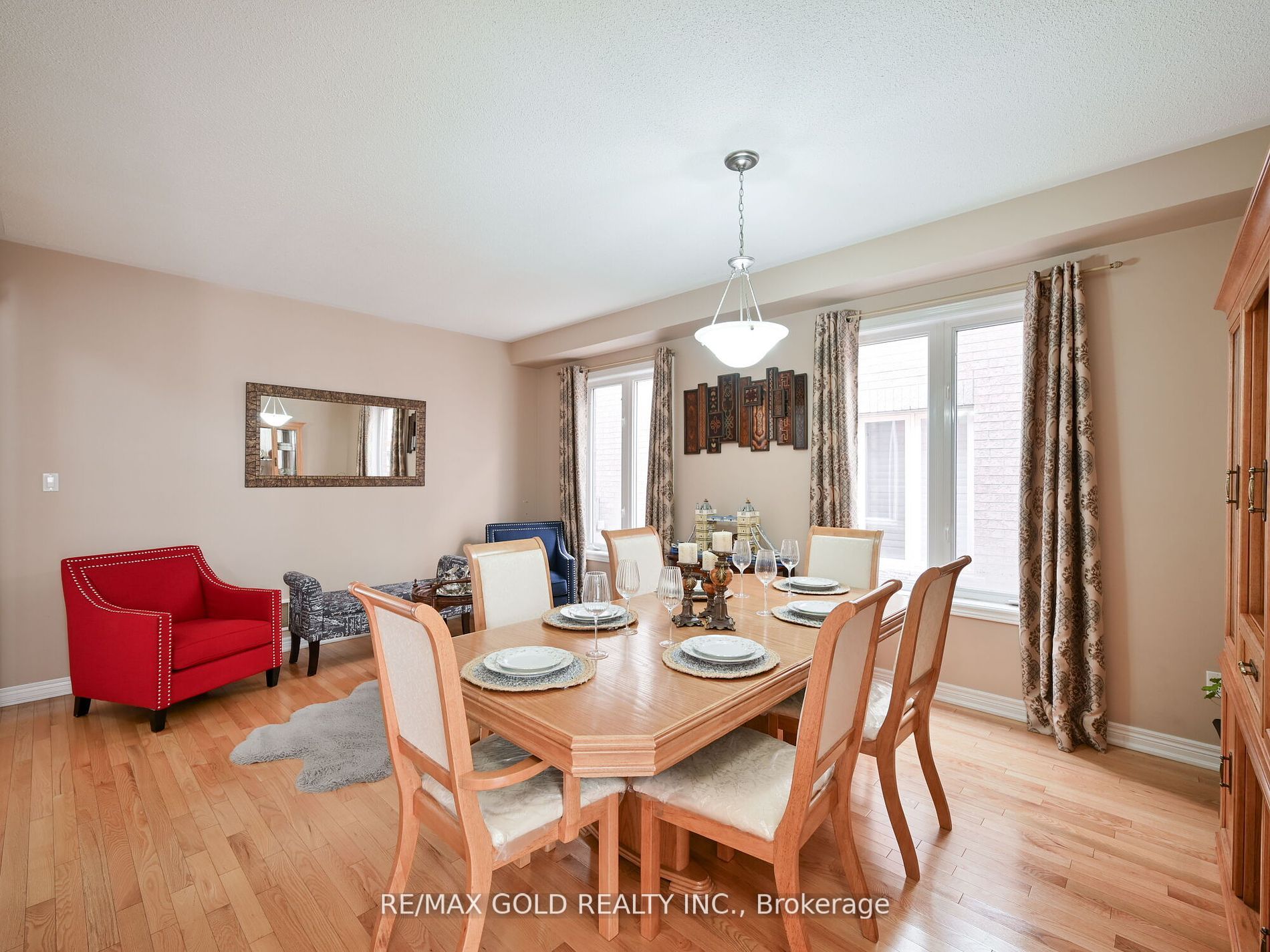 25 Maverick Cres