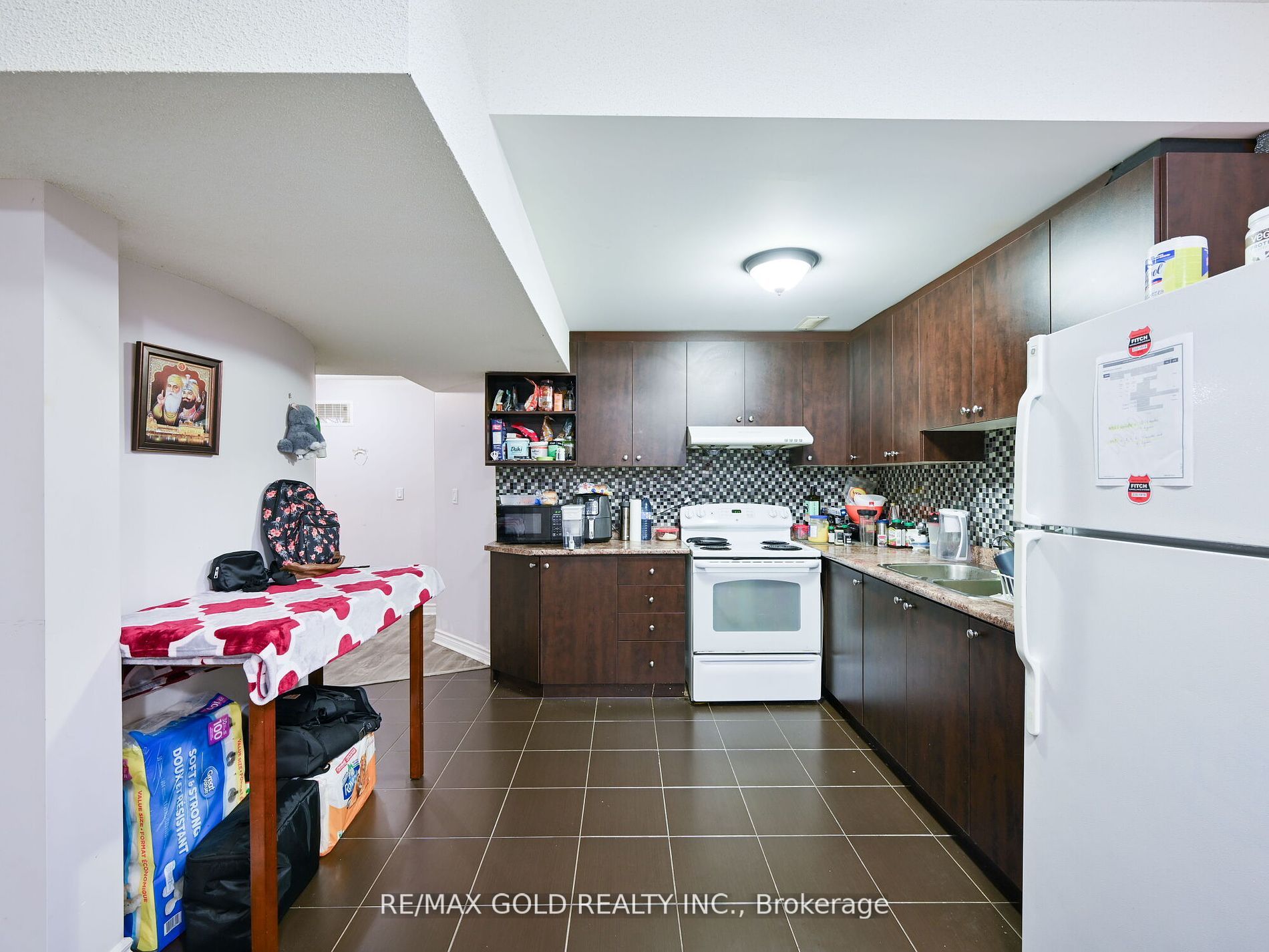 25 Maverick Cres