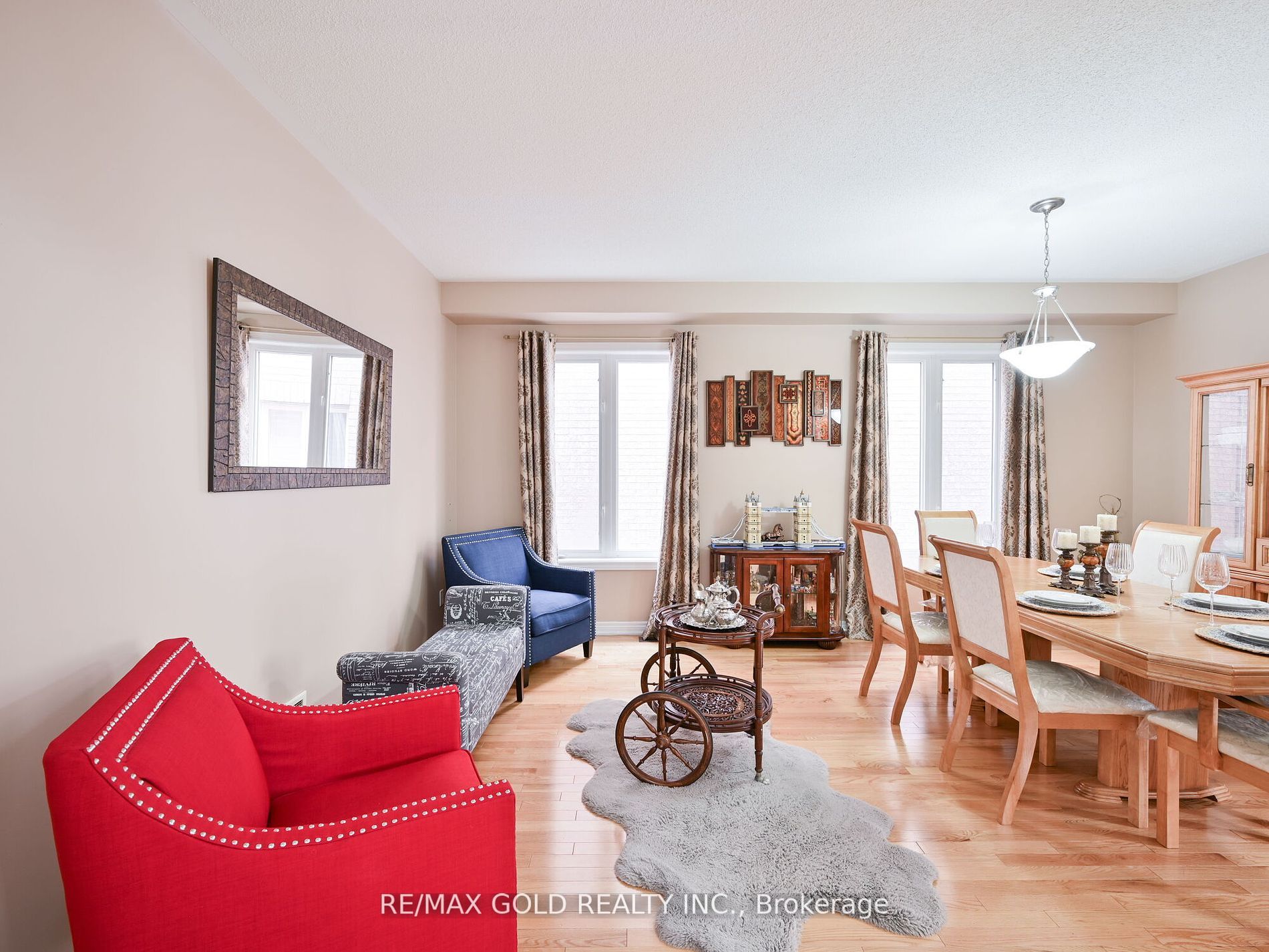 25 Maverick Cres