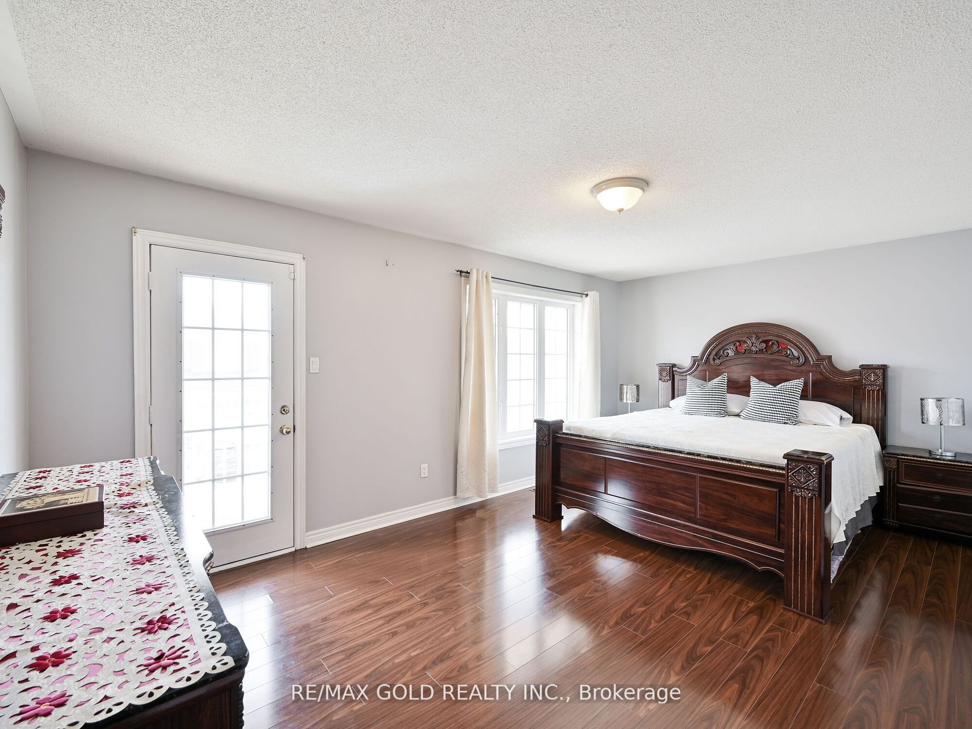 25 Maverick Cres