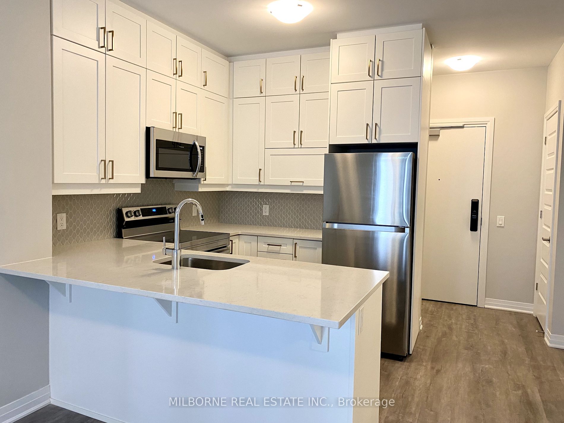 470 Gordon Krantz Ave, #304