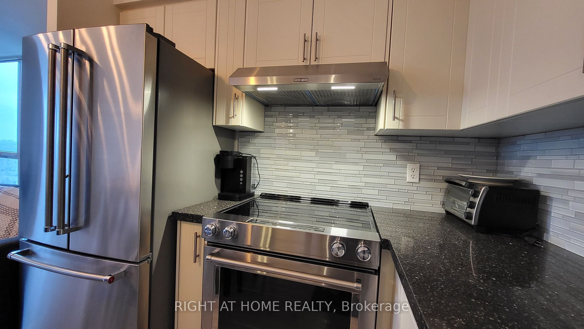 2545 Erin Centre Blvd, #1704